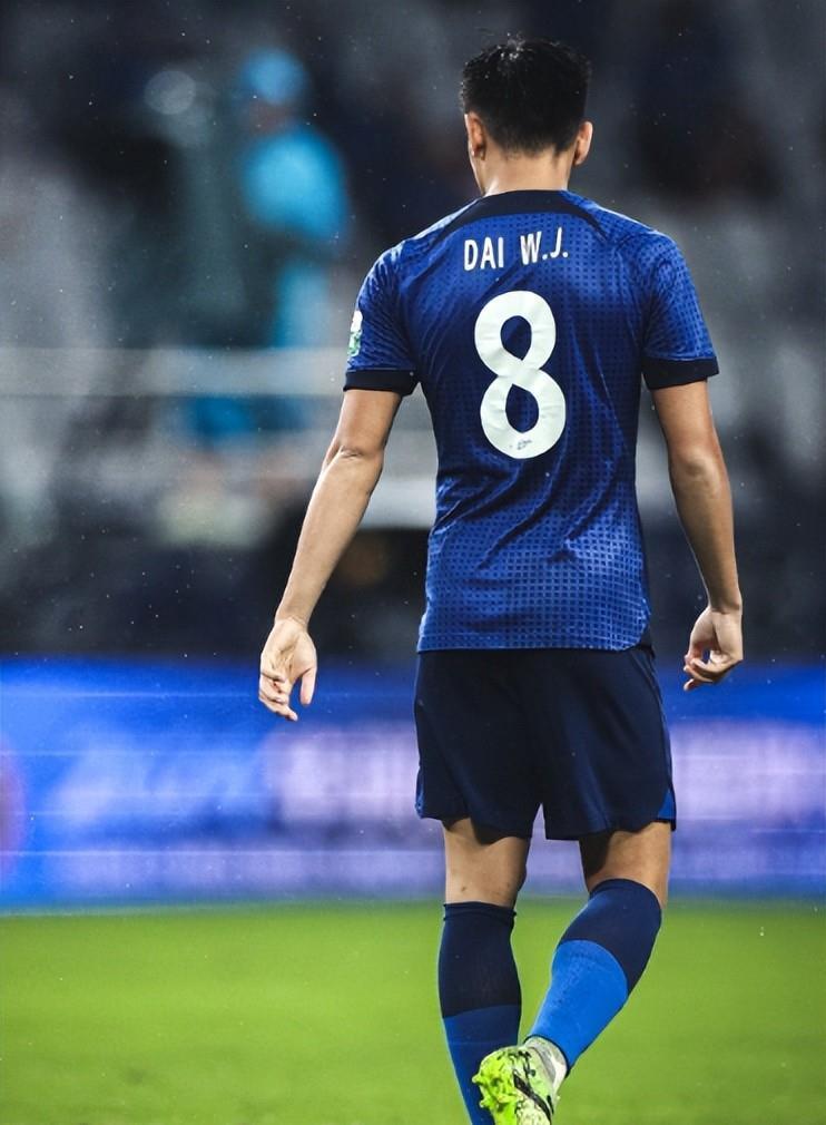 包含赛地聚焦——亚冠今夜热度飙升;斯图加特防线松动;震撼外界;细节决定成败的词条 包含赛地聚焦——亚冠今夜热度飙升;斯图加特防线松动;震撼外界;细节决定成败的词条