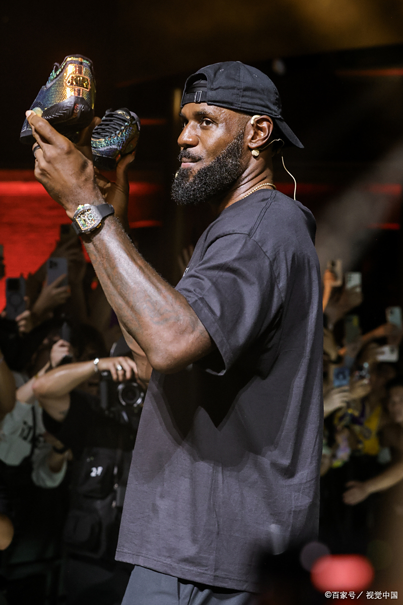 詹姆斯赛事官方发布爆冷新规，热火争议不断！的简单介绍